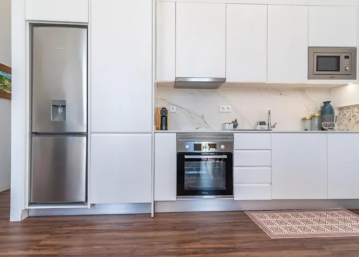 Apartmán T2 Luxo Mobilado