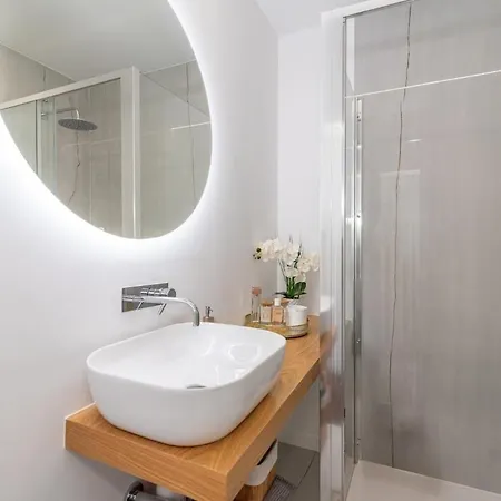 T2 Luxo Mobilado Apartamento *