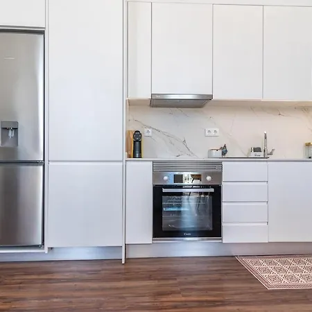 Apartamento T2 Luxo Mobilado